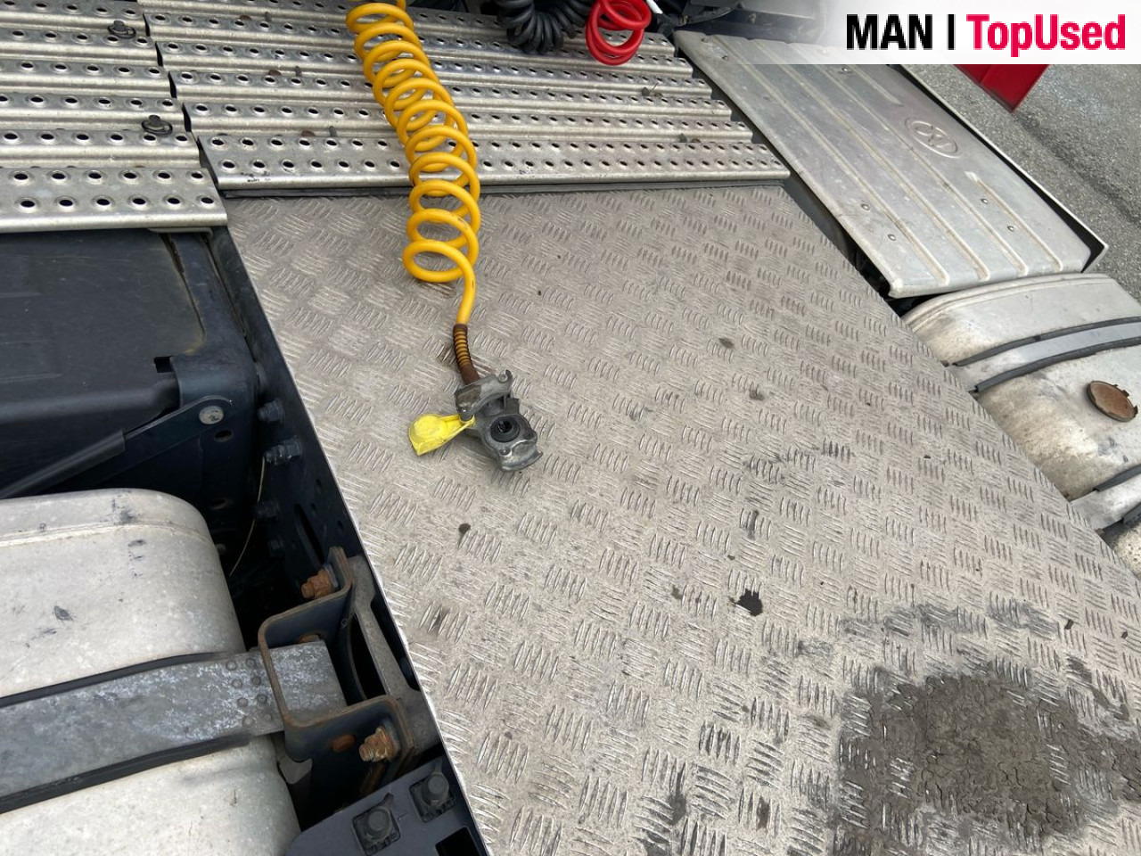 MAN TGX 18.460 4X2 BLS "ADR EX II / AT" - Xe đầu kéo: hình 4 MAN TGX 18.460 4X2 BLS "ADR EX II / AT" - Xe đầu kéo: hình 4