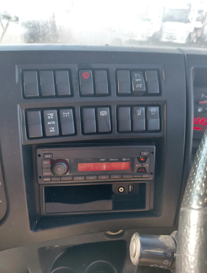 Xe tải thùng mui bạt 2020 Renault D Wide 26 Tonner 6×2: hình 15