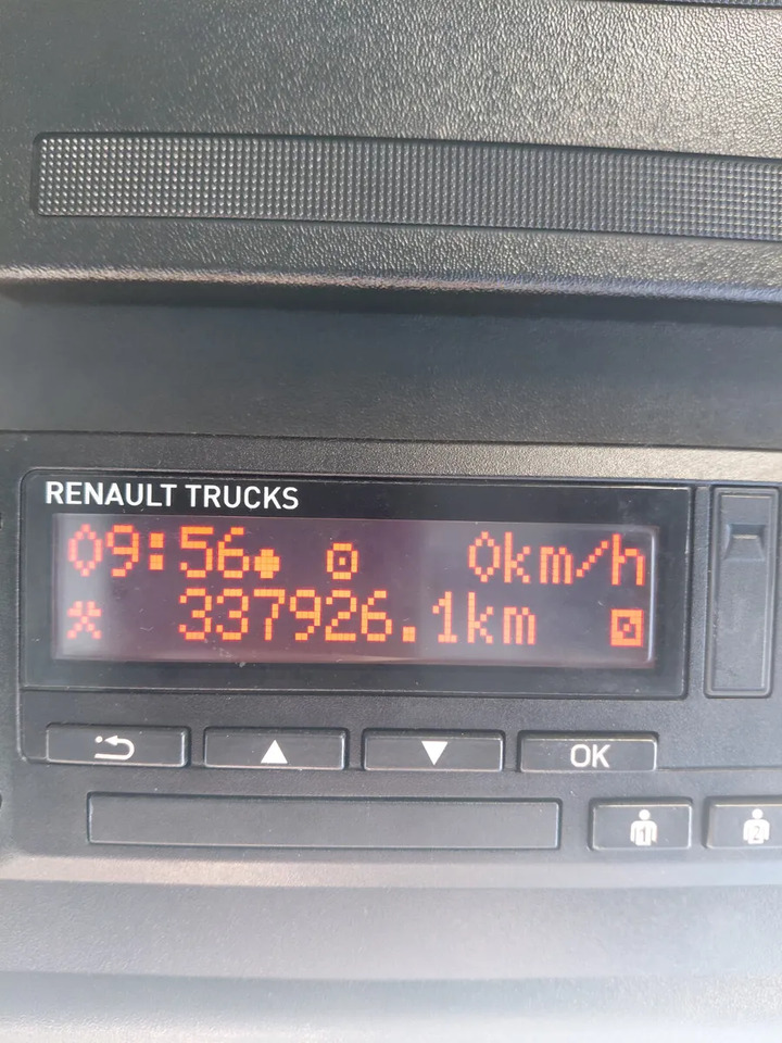 Xe tải thùng mui bạt 2020 Renault D Wide 26 Tonner 6×2: hình 13