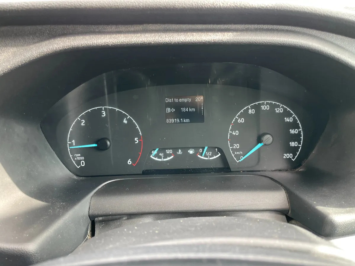 2021 Low Mileage Ford Transit 350L Trend - Xe van chở hàng: hình 3 2021 Low Mileage Ford Transit 350L Trend - Xe van chở hàng: hình 3