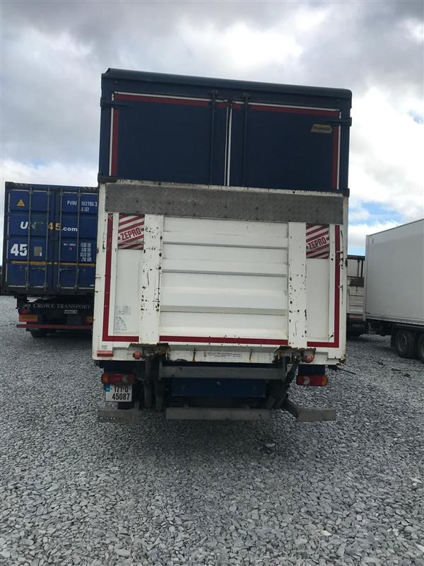 Fitzgeralds RENAULT 2017 D 18 High 4×2 250 Curtainsider - Xe tải thùng mui bạt: hình 2 Fitzgeralds RENAULT 2017 D 18 High 4×2 250 Curtainsider - Xe tải thùng mui bạt: hình 2