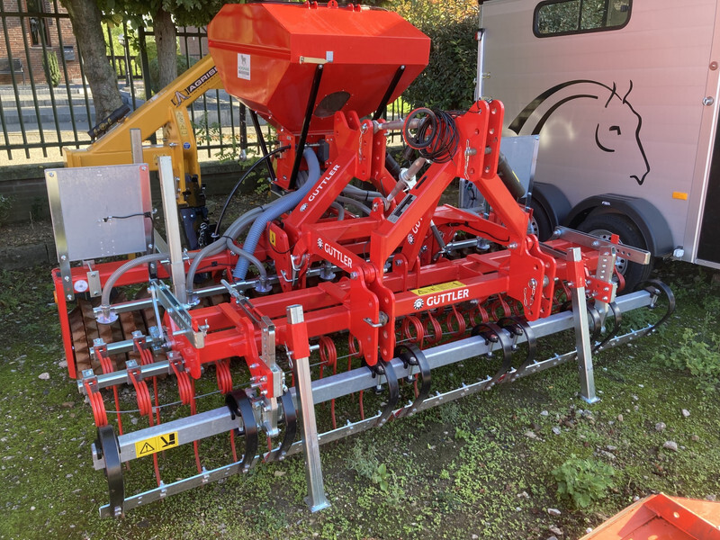 Guttler Greenmaster 300 - Trang thiết bị gieo hạt: hình 1 Guttler Greenmaster 300 - Trang thiết bị gieo hạt: hình 1