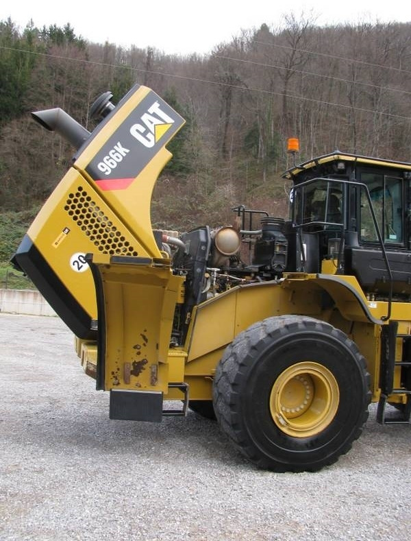 Máy xúc lật bánh lốp CAT 966K Top stanje: hình 15
