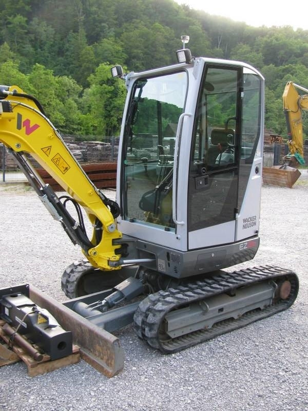 Wacker Neuson EZ26 2 žlici + NOVO kladivo - Máy xúc mini: hình 2 Wacker Neuson EZ26 2 žlici + NOVO kladivo - Máy xúc mini: hình 2