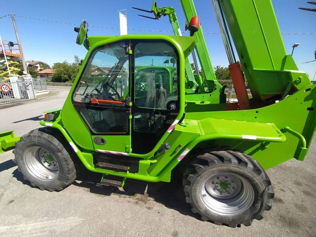 Xe nhấc hình viễn vọng kính Merlo 40.16: hình 7 Xe nhấc hình viễn vọng kính Merlo 40.16: hình 7