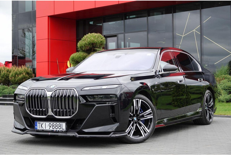 BMW 7 xDrive M Sport - Sedan: hình 2 BMW 7 xDrive M Sport - Sedan: hình 2