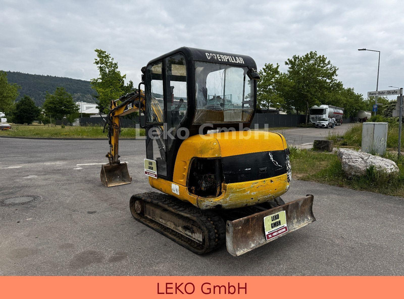 Caterpillar 302,5 - Máy xúc mini: hình 5 Caterpillar 302,5 - Máy xúc mini: hình 5