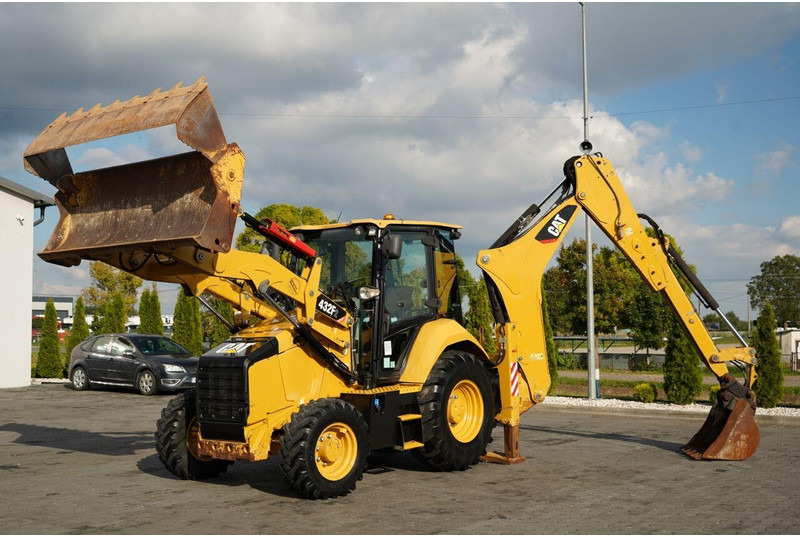 Caterpillar 432F - Máy xúc trước múc sau: hình 1 Caterpillar 432F - Máy xúc trước múc sau: hình 1