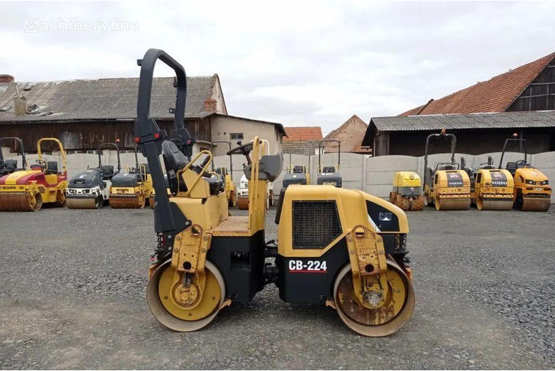 Caterpillar CB -224 Úthenger - Máy lăn: hình 1 Caterpillar CB -224 Úthenger - Máy lăn: hình 1