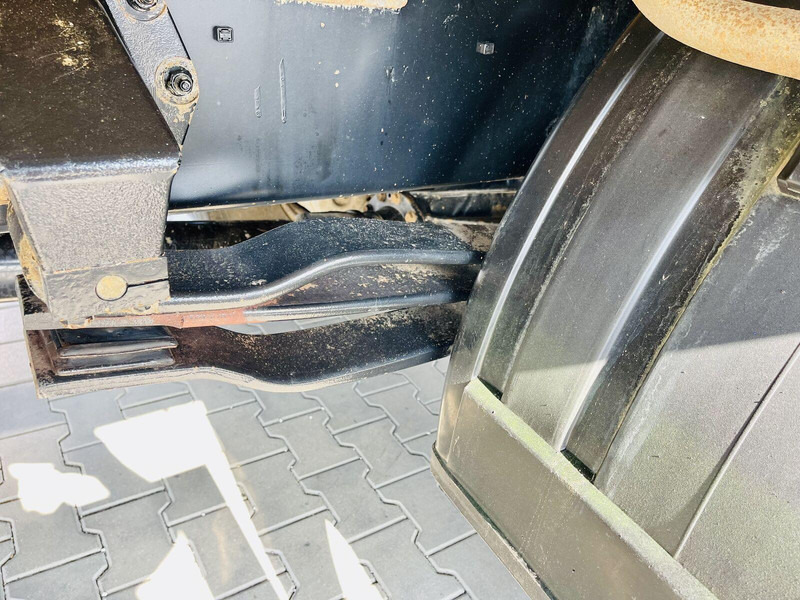 DAF LF CF 250 Right Handed - Xe tải thùng lửng/ Phẳng, Xe cẩu tự hành: hình 5 DAF LF CF 250 Right Handed - Xe tải thùng lửng/ Phẳng, Xe cẩu tự hành: hình 5