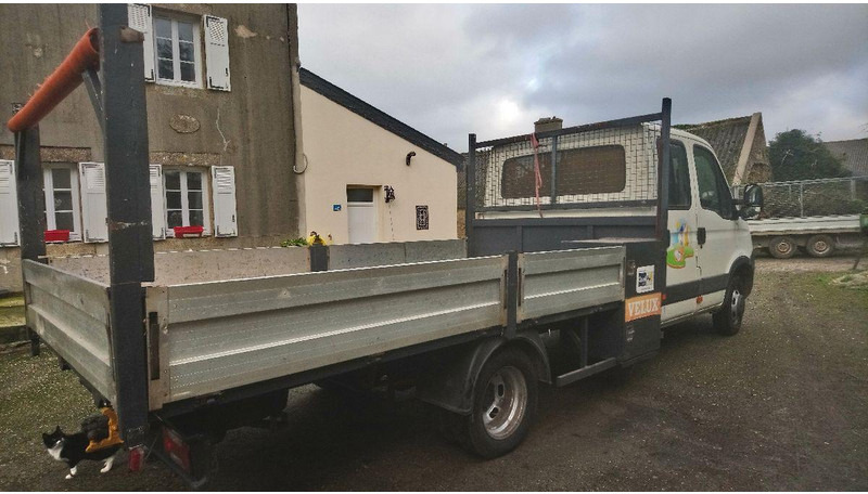 Iveco Daily 35C15 Doka flatbed - Xe tải nhỏ phẳng: hình 2 Iveco Daily 35C15 Doka flatbed - Xe tải nhỏ phẳng: hình 2