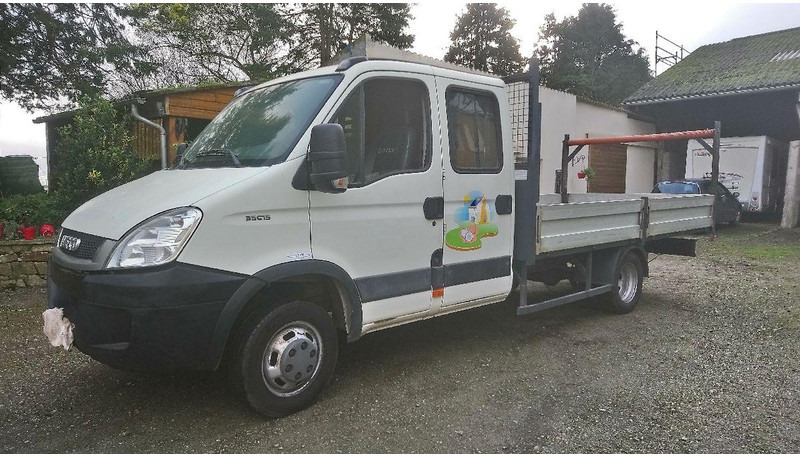 Iveco Daily 35C15 Doka flatbed - Xe tải nhỏ phẳng: hình 1 Iveco Daily 35C15 Doka flatbed - Xe tải nhỏ phẳng: hình 1