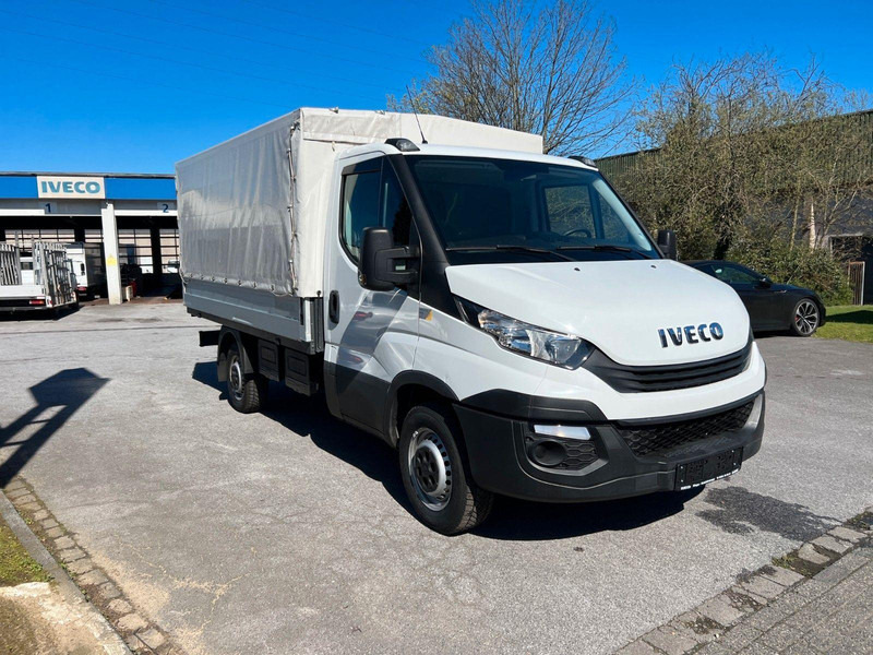 Iveco Daily 35S14 Curtain side - Xe van thùng mui bạt: hình 2 Iveco Daily 35S14 Curtain side - Xe van thùng mui bạt: hình 2