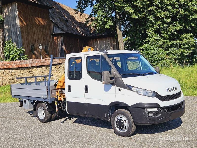 Xe tải nhỏ phẳng, Xe tải van Iveco Daily 35c-15 Doka flatbed + crane Effer: hình 9