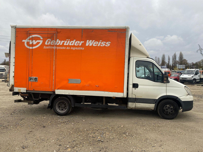 Iveco Daily 40 C 15 - Koffer + DHollandia LBW - Xe tải nhỏ thùng kín: hình 4 Iveco Daily 40 C 15 - Koffer + DHollandia LBW - Xe tải nhỏ thùng kín: hình 4