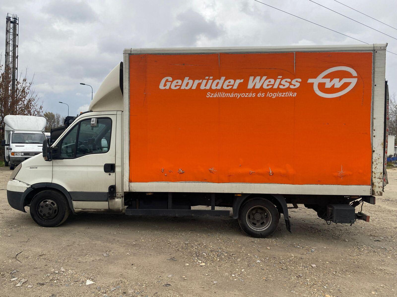 Iveco Daily 40 C 15 - Koffer + DHollandia LBW - Xe tải nhỏ thùng kín: hình 5 Iveco Daily 40 C 15 - Koffer + DHollandia LBW - Xe tải nhỏ thùng kín: hình 5