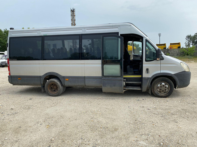 Iveco Daily 50 C 18 - 20 personal minibus - Xe bus mini, Xe van chở khách: hình 4 Iveco Daily 50 C 18 - 20 personal minibus - Xe bus mini, Xe van chở khách: hình 4