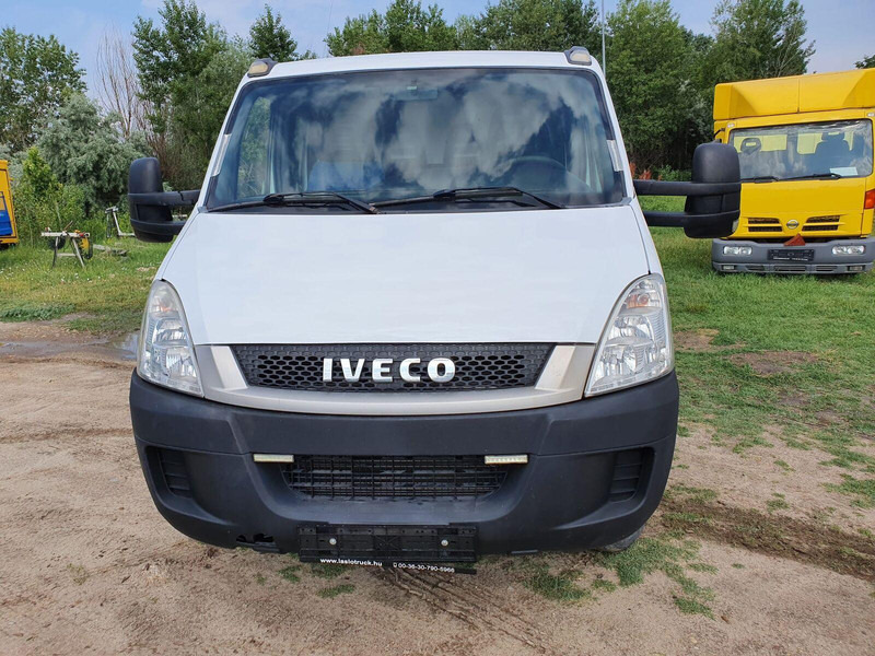 Iveco Daily 50C17 DOKA BE Mini Trekker - SZM - 3.5t - Xe đầu kéo mini, Xe tải van: hình 3 Iveco Daily 50C17 DOKA BE Mini Trekker - SZM - 3.5t - Xe đầu kéo mini, Xe tải van: hình 3