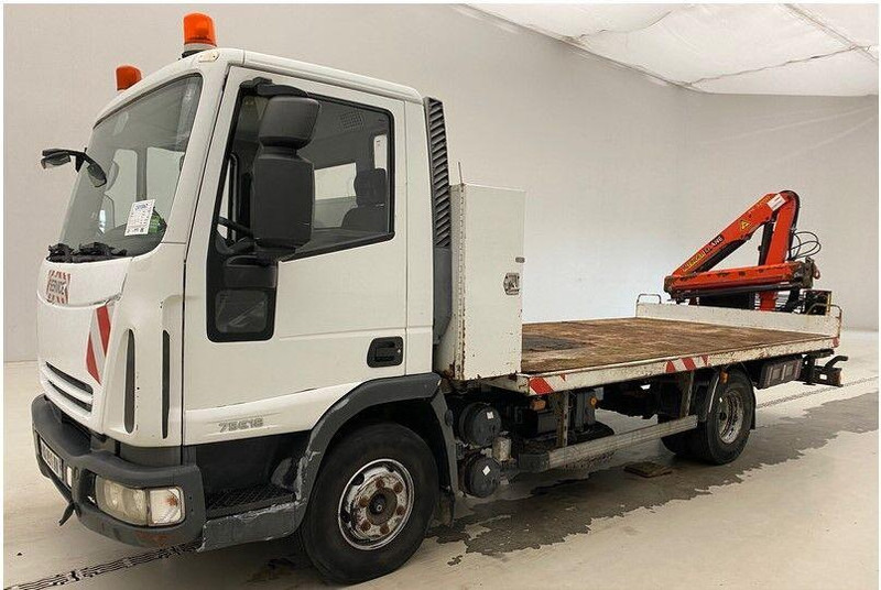 Iveco Eurocargo 75E18 - Xe tải thùng lửng/ Phẳng, Xe cẩu tự hành: hình 1 Iveco Eurocargo 75E18 - Xe tải thùng lửng/ Phẳng, Xe cẩu tự hành: hình 1