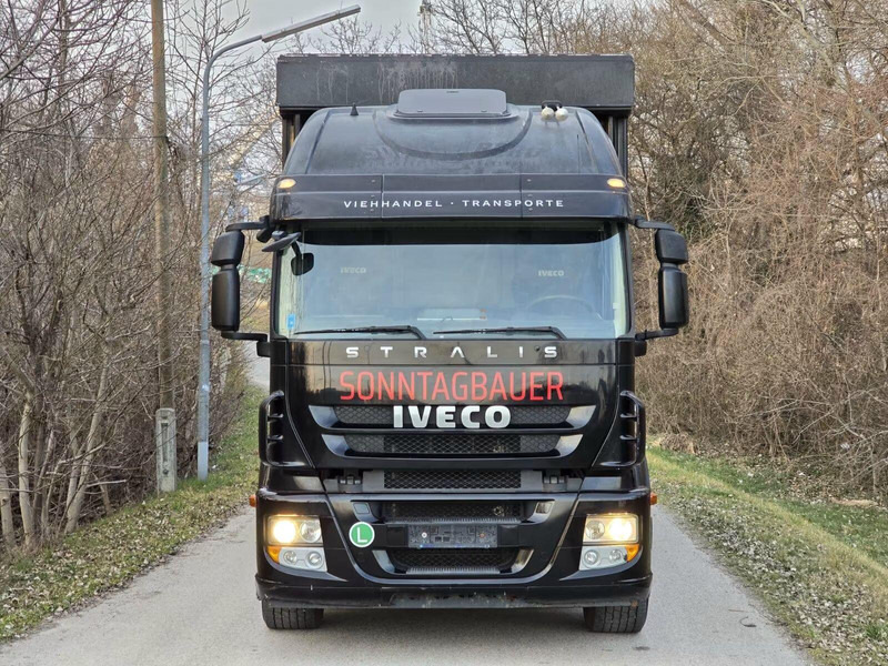 Iveco Stralis 260S45 - Animal transporter - Xe tải chở gia súc: hình 4 Iveco Stralis 260S45 - Animal transporter - Xe tải chở gia súc: hình 4