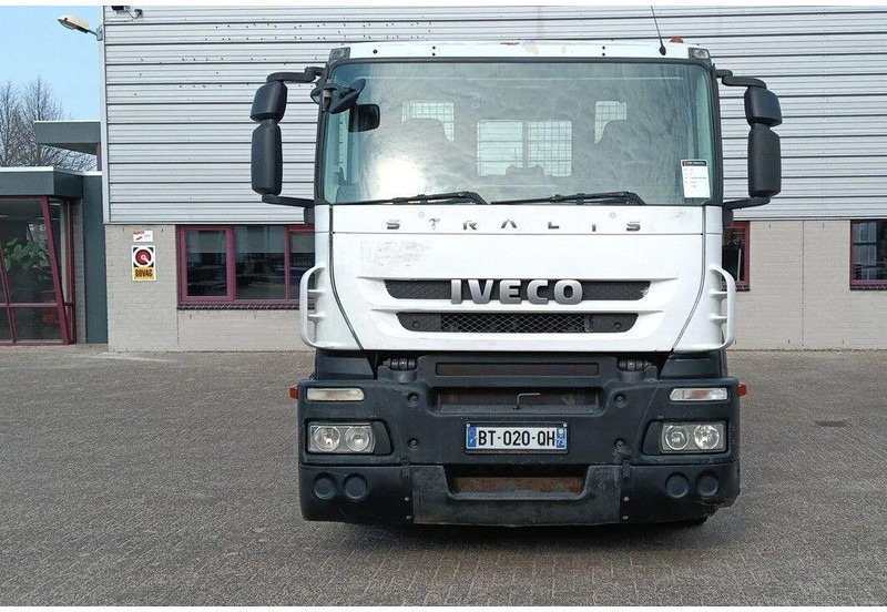 Iveco TGA 33.480 - Machine transporter - Xe tải chuyên chở tự động: hình 2 Iveco TGA 33.480 - Machine transporter - Xe tải chuyên chở tự động: hình 2