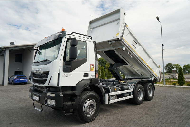 Iveco TRAKKER 360 - Xe ben: hình 2 Iveco TRAKKER 360 - Xe ben: hình 2