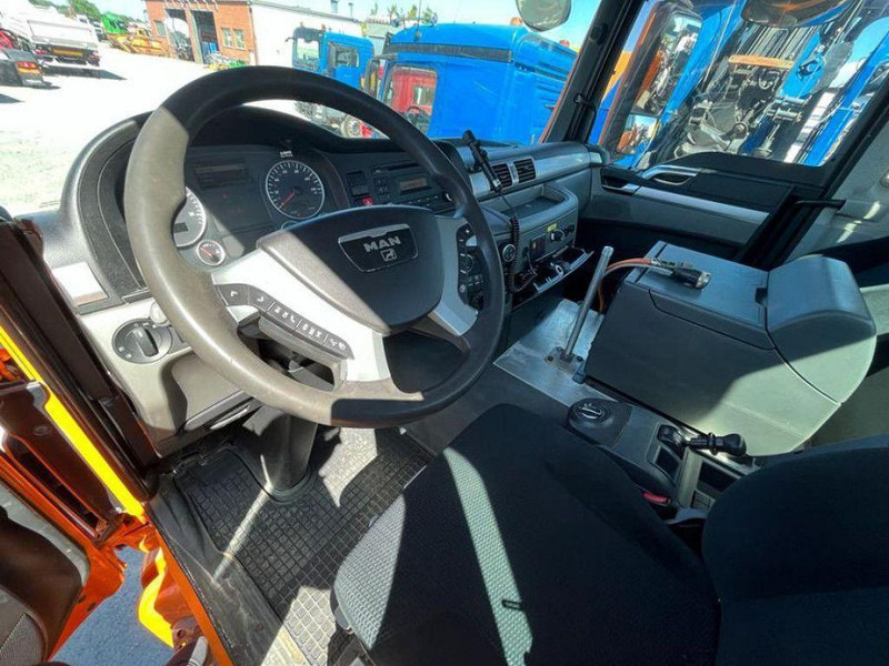 MAN TGS 33.440 AK 6x6 3-Way Tipper - Xe ben: hình 5 MAN TGS 33.440 AK 6x6 3-Way Tipper - Xe ben: hình 5