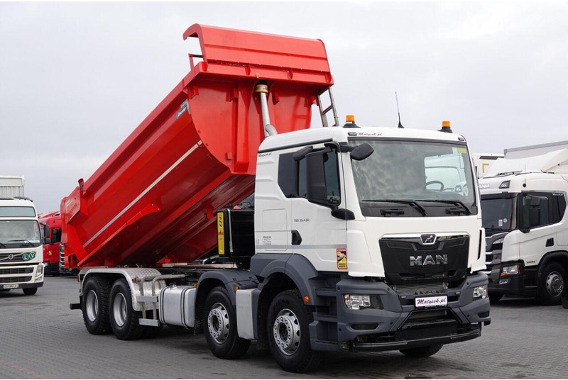 MAN TGS 35.430 / 8X4 / WYWROTKA TYLNOZSYPOWA / HYDROKLAPA / OPONY 10 - Xe ben: hình 4 MAN TGS 35.430 / 8X4 / WYWROTKA TYLNOZSYPOWA / HYDROKLAPA / OPONY 10 - Xe ben: hình 4