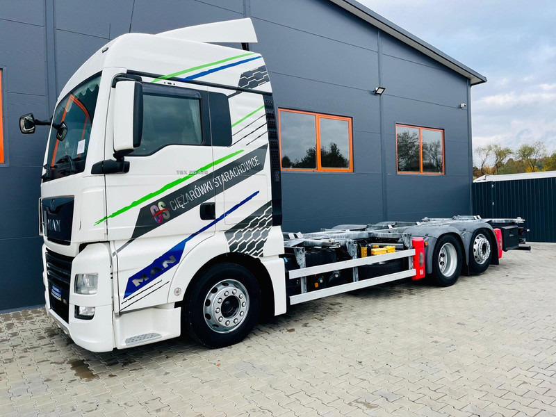 MAN TGX 26.420 - Xe tải khung gầm: hình 2 MAN TGX 26.420 - Xe tải khung gầm: hình 2