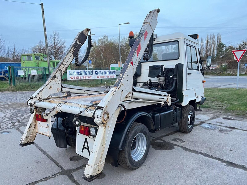 MULTICAR M26 Profi Line - Skip loader truck - Xe tải chở thùng nhỏ: hình 3 MULTICAR M26 Profi Line - Skip loader truck - Xe tải chở thùng nhỏ: hình 3