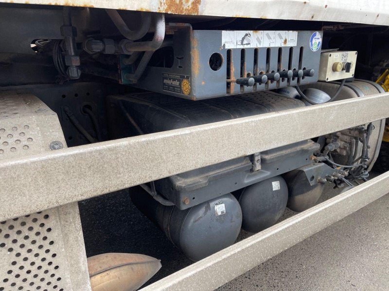 Mercedes-Benz 1833 Absetzkipper Bluetec 5 Klima 2 Hand Orig Km - Xe chở container/ Xe tải hoán đổi thân, Xe cẩu tự hành: hình 3 Mercedes-Benz 1833 Absetzkipper Bluetec 5 Klima 2 Hand Orig Km - Xe chở container/ Xe tải hoán đổi thân, Xe cẩu tự hành: hình 3