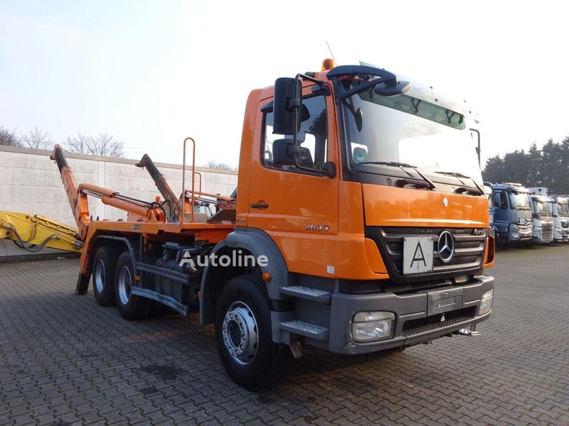 Mercedes-Benz 2633 Axor - Skip loader - Xe tải chở thùng nhỏ: hình 4 Mercedes-Benz 2633 Axor - Skip loader - Xe tải chở thùng nhỏ: hình 4