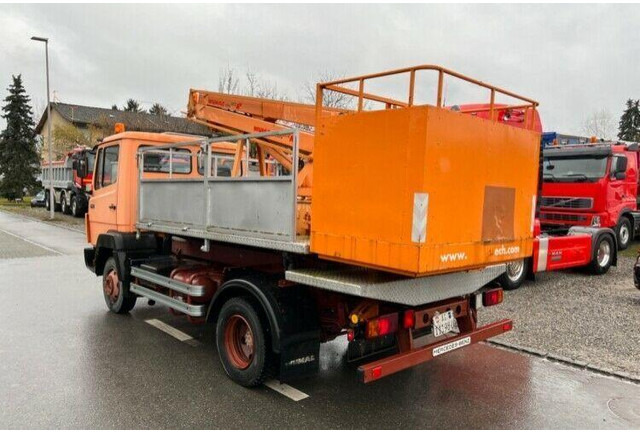 Mercedes-Benz 709 Bucket truck Wumag 14 m - Nền bục trên không gắn trên xe tải: hình 3 Mercedes-Benz 709 Bucket truck Wumag 14 m - Nền bục trên không gắn trên xe tải: hình 3