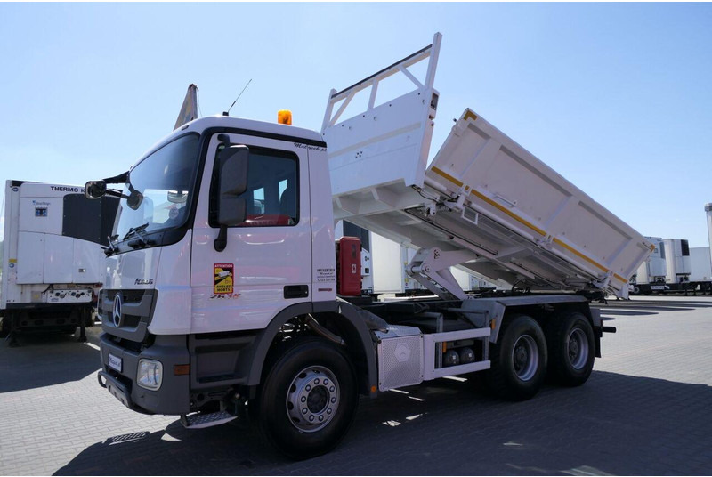 Mercedes-Benz ACTROS 2636 - Xe ben: hình 2 Mercedes-Benz ACTROS 2636 - Xe ben: hình 2