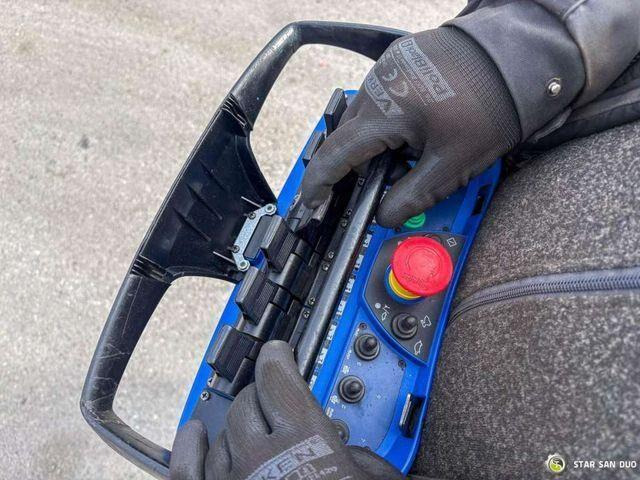 Xe ben, Xe cẩu tự hành Mercedes-Benz ACTROS 3341 6x6 HMF 4220 K4 CRANE KIPPER: hình 17