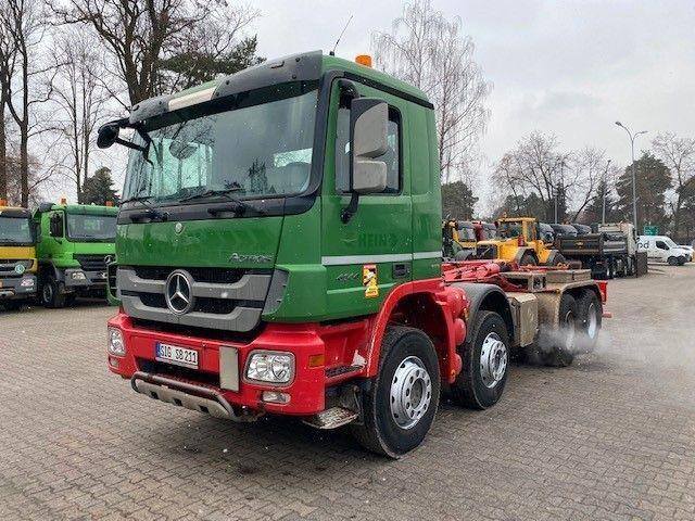 Mercedes-Benz ACTROS 4144 - Xe tải nâng móc: hình 5 Mercedes-Benz ACTROS 4144 - Xe tải nâng móc: hình 5