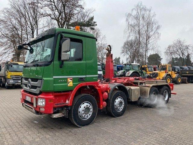 Mercedes-Benz ACTROS 4144 - Xe tải nâng móc: hình 3 Mercedes-Benz ACTROS 4144 - Xe tải nâng móc: hình 3