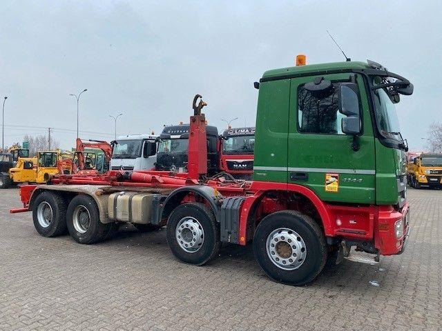 Mercedes-Benz ACTROS 4144 - Xe tải nâng móc: hình 2 Mercedes-Benz ACTROS 4144 - Xe tải nâng móc: hình 2