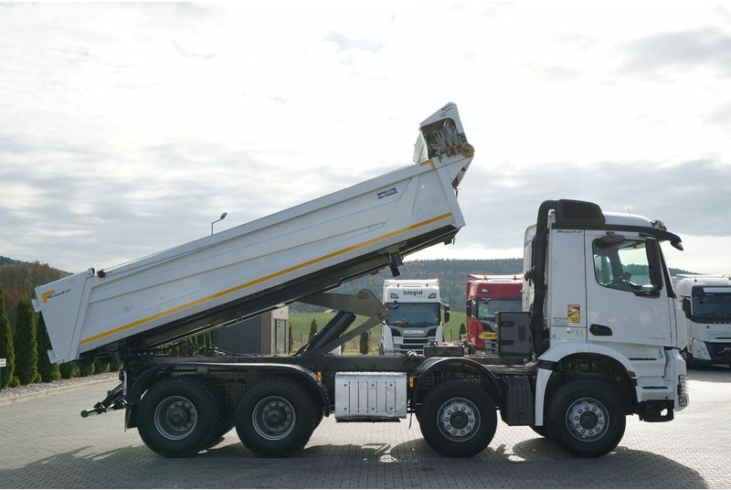 Mercedes-Benz AROCS 3243 / 8x4 / WYWROTKA DWUSTRONNA / HYDROBURTA / BORDMATIC - Xe ben: hình 5 Mercedes-Benz AROCS 3243 / 8x4 / WYWROTKA DWUSTRONNA / HYDROBURTA / BORDMATIC - Xe ben: hình 5