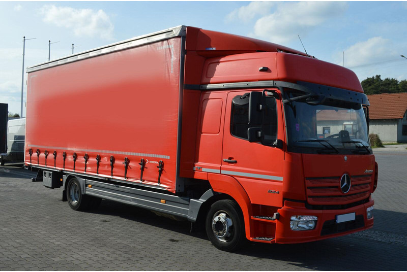 Mercedes-Benz ATEGO 824 EURO 6 1.HAND CURTAINE TILT - Xe tải thùng mui bạt: hình 5 Mercedes-Benz ATEGO 824 EURO 6 1.HAND CURTAINE TILT - Xe tải thùng mui bạt: hình 5