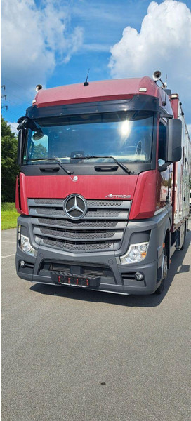 Mercedes-Benz Actros 1851 - Xe tải chở gia súc: hình 3 Mercedes-Benz Actros 1851 - Xe tải chở gia súc: hình 3