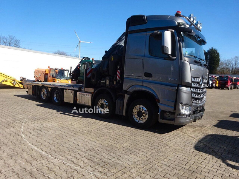 Mercedes-Benz Arocs 3453 8x2 Open Flatbed + Crane Fassi F820 - Xe tải thùng lửng/ Phẳng, Xe cẩu tự hành: hình 3 Mercedes-Benz Arocs 3453 8x2 Open Flatbed + Crane Fassi F820 - Xe tải thùng lửng/ Phẳng, Xe cẩu tự hành: hình 3