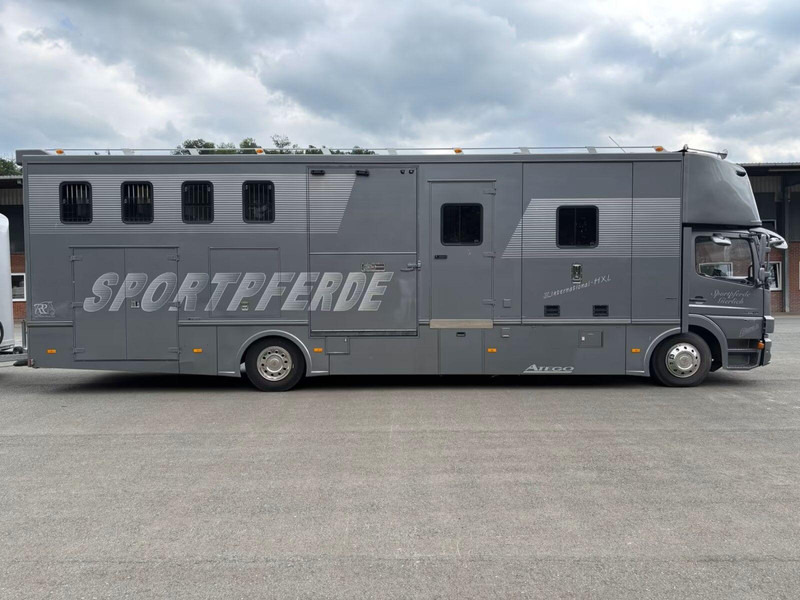 Mercedes-Benz Atego 1529 - Horse transporter - Xe tải chở ngựa: hình 3 Mercedes-Benz Atego 1529 - Horse transporter - Xe tải chở ngựa: hình 3