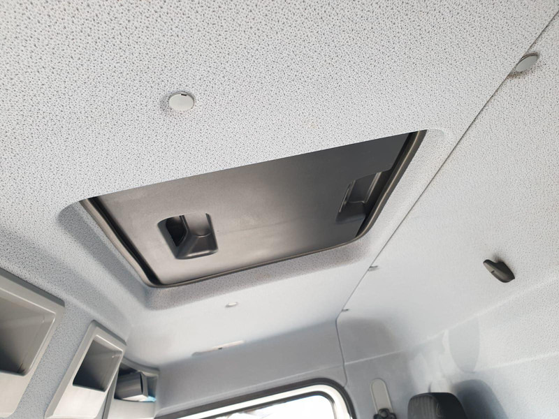 Xe tải đông lạnh Mercedes-Benz Atego 816 EURO 6 HOOK REFRIGERATOR ROHRBAHNEN: hình 19 Xe tải đông lạnh Mercedes-Benz Atego 816 EURO 6 HOOK REFRIGERATOR ROHRBAHNEN: hình 19