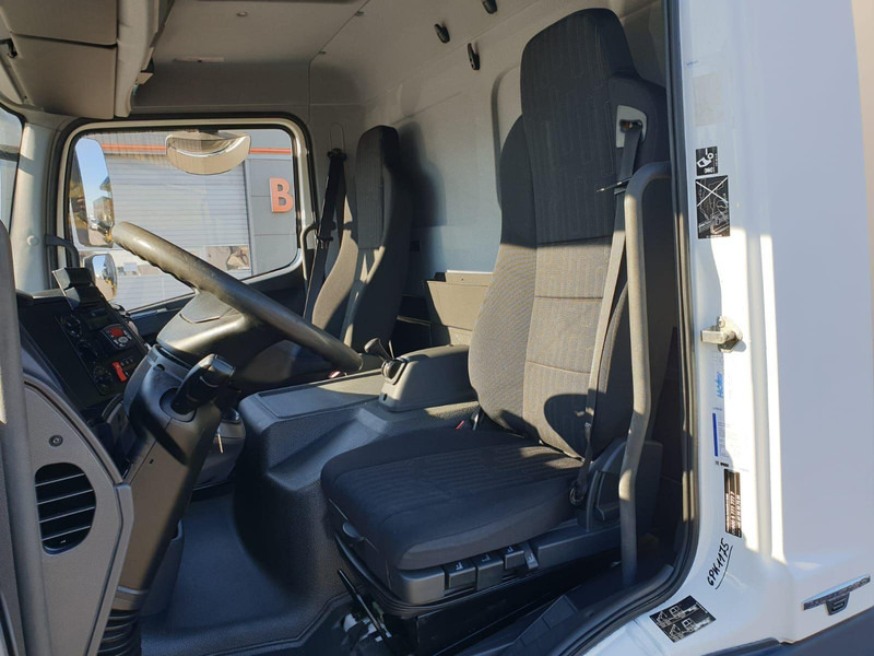 Xe tải đông lạnh Mercedes-Benz Atego 816 EURO 6 HOOK REFRIGERATOR ROHRBAHNEN: hình 13 Xe tải đông lạnh Mercedes-Benz Atego 816 EURO 6 HOOK REFRIGERATOR ROHRBAHNEN: hình 13