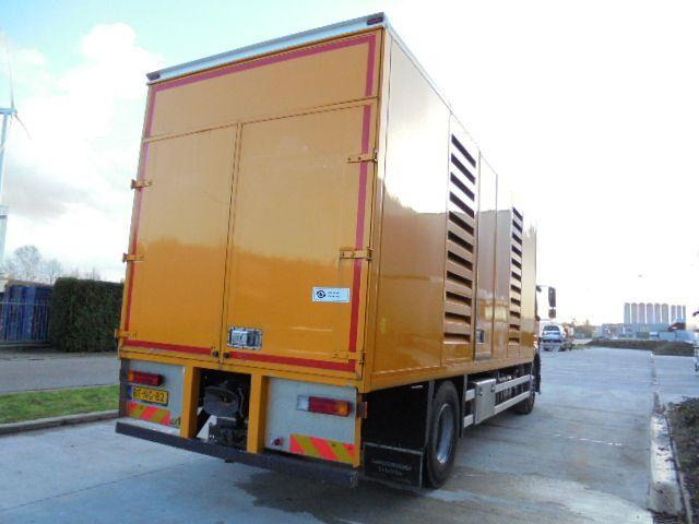 Mercedes-Benz Axor 1829 - Vacuum truck - Xe tải chân không: hình 4 Mercedes-Benz Axor 1829 - Vacuum truck - Xe tải chân không: hình 4