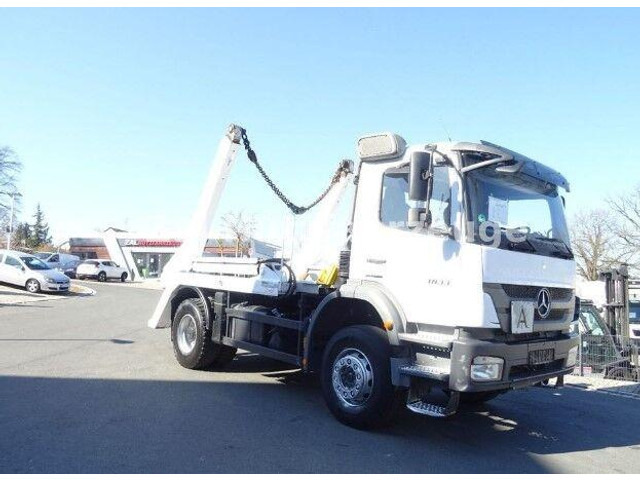 Mercedes-Benz Axor 1833 - Xe tải chở thùng nhỏ: hình 2 Mercedes-Benz Axor 1833 - Xe tải chở thùng nhỏ: hình 2
