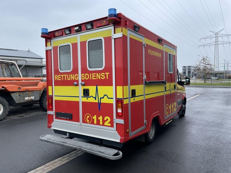 Mercedes-Benz Sprinter 516 CDI Ambulance car - Xe cứu thương: hình 3 Mercedes-Benz Sprinter 516 CDI Ambulance car - Xe cứu thương: hình 3