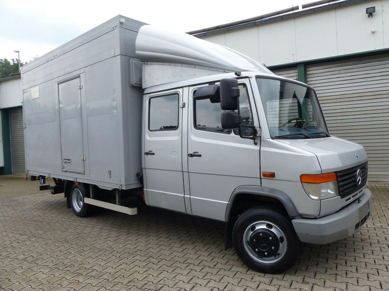 Mercedes-Benz Vario 818 Doka horse transporter + Tail lift - Xe tải chở ngựa: hình 4 Mercedes-Benz Vario 818 Doka horse transporter + Tail lift - Xe tải chở ngựa: hình 4