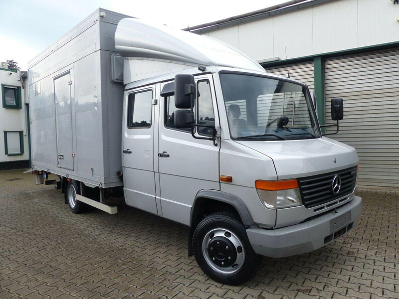Mercedes-Benz Vario 818 Doka horse transporter + Tail lift - Xe tải chở ngựa: hình 2 Mercedes-Benz Vario 818 Doka horse transporter + Tail lift - Xe tải chở ngựa: hình 2